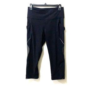 Lulu lemon crop black knee leggings - size 8